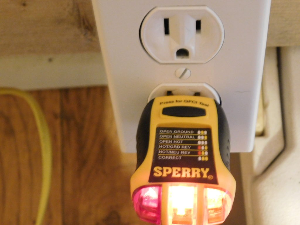 testing outlet- Abilene Home Inspection