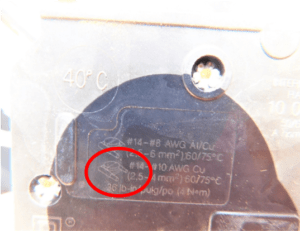 a breaker that allows double lugging