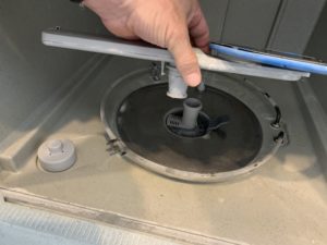 lower spray arm removal
